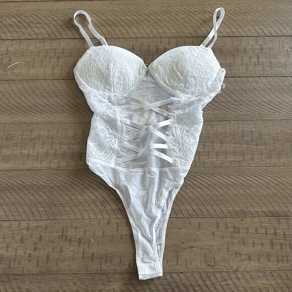 Lingerie White Lace Corset Bodysuit Bridal NWT Size Small - Picture 1 of 8